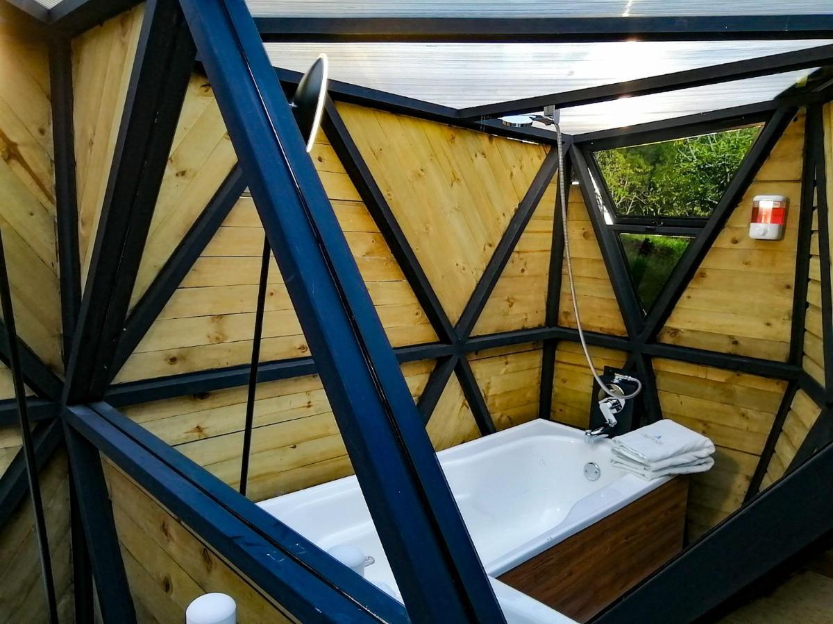 Hotel Hevilat Paraiso De Oriente リオネグロ エクステリア 写真