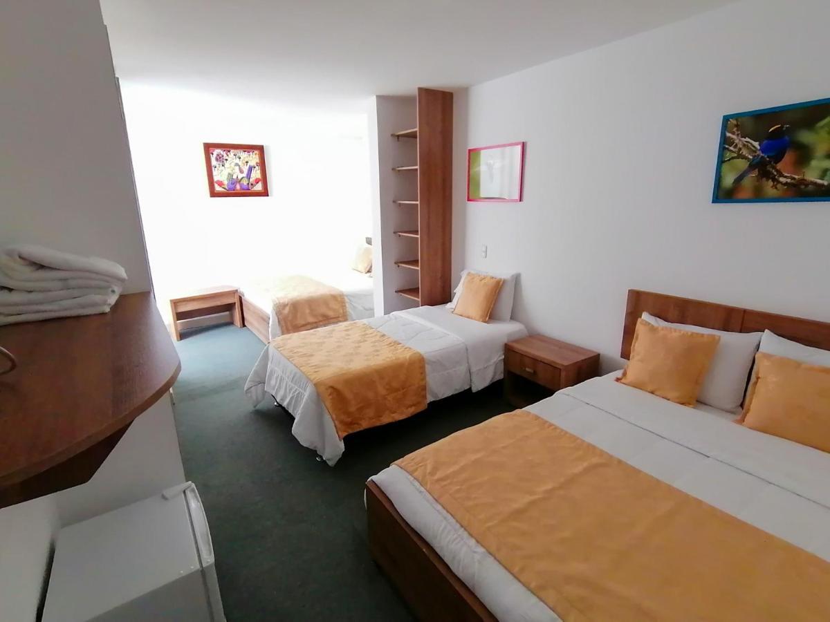 Hotel Hevilat Paraiso De Oriente リオネグロ エクステリア 写真