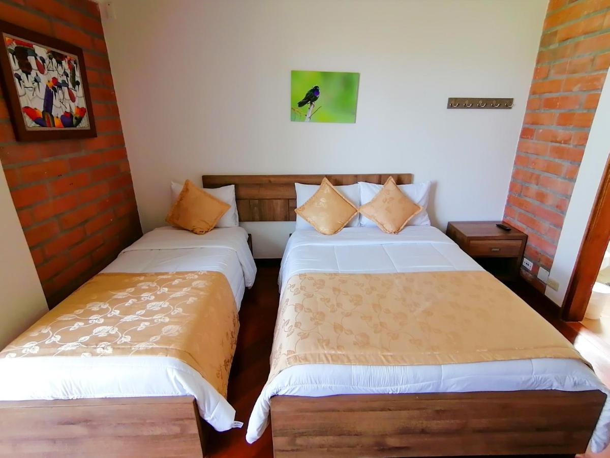 Hotel Hevilat Paraiso De Oriente リオネグロ エクステリア 写真